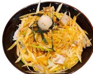横浜家系ラーメン赤家 辛ネギチャ丼