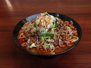 黒担々麺