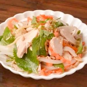 甘酸っぱい鶏肉サラダ