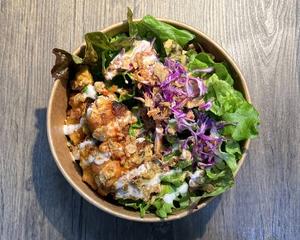 【女性に大人気！】ヘルシーチキンオーバーサラダ / Chicken Over Salad