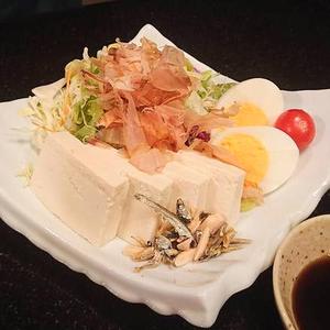 豆腐サラダ