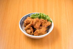 鶏のから揚げ(唐揚げ4個入り)