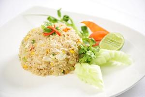 タイ風エビチャーハン