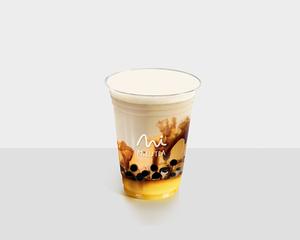 プリン入りタピオカミルクティー (Pudding Boba Milk Tea) ※アイスのみ