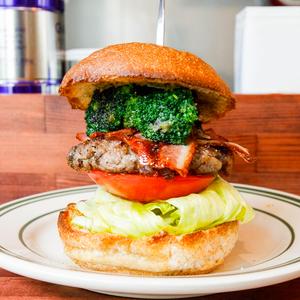 ネギ塩ブロッコリーベーコンバーガー