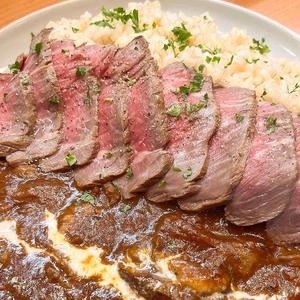 煮込み牛タンハヤシライス ローストビーフトッピング