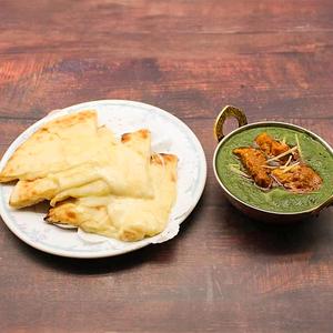 ほうれん草チキンカレーとチーズナンのセット/SC Curry＆CN Set