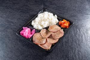 牛タン丼