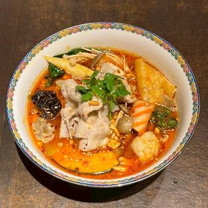 豚肉の薬膳麻辣湯
