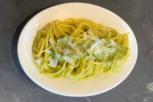 スパゲッティの山椒ジェノベーゼ