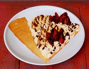 いちごバナナチョコ生クリーム