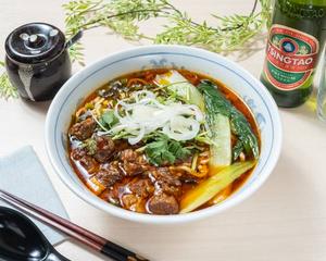 H2 牛肉麺(牛肉の醤油煮麺)