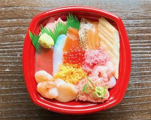 丼丸 海鮮10種の春のちらし丼