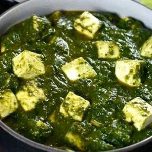 サグパニール(SPANICH CHEESE)ナン付き(WITH NAAN)