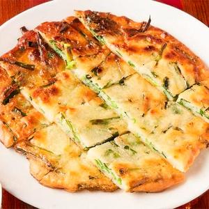 ニラチヂミ / NIRA CHIJIMI ( Korean Pancake)