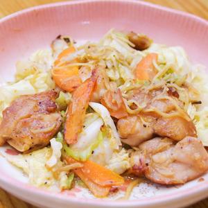 生姜まみれ 鶏もも肉と野菜の旨味噌炒め定食