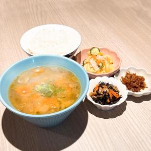 国産豚の豚汁定食