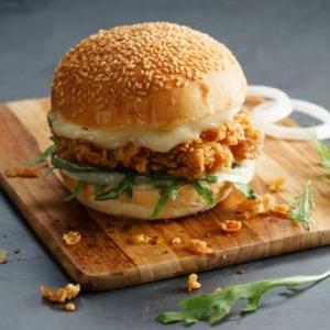 韓国ヤンニョムチキンバーガー