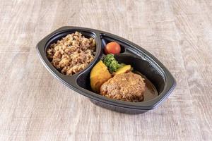 手作り煮込みハンバーグ弁当