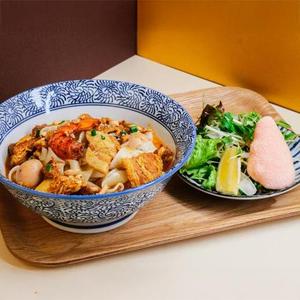 シンチャオミークアンXIN CHAO M QUNG(Vietnamese Noodle)
