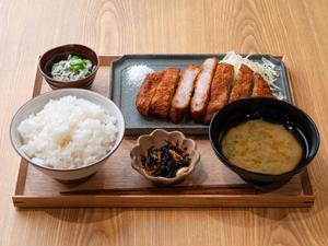SPF豚のとんかつ定食 大盛り