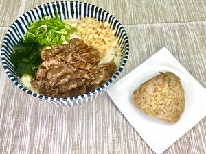 肉うどん・かしわおにぎりセット