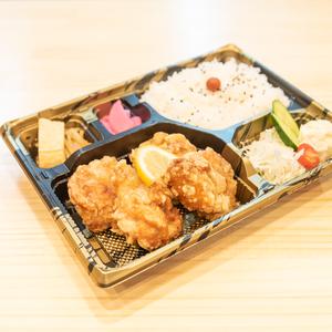 からあげ金と銀 金のもも唐弁当