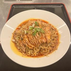 よだれ鶏の冷麺(中辛)