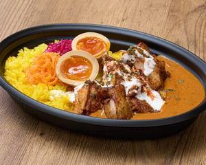 半熟煮卵＆チキンオーバーカレー Egg Chicken Over Curry