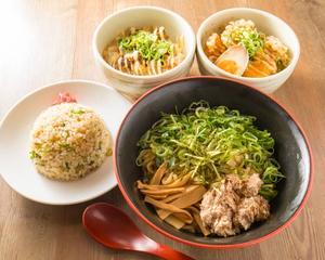 油そば 満腹セット 油そば(まぜそば)+チャーハン大盛+唐揚げ6ケ