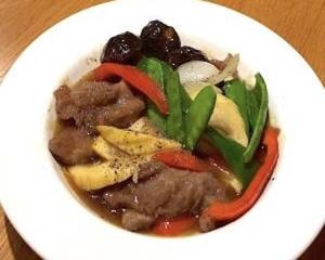 国産牛肉のオイスターソース炒め