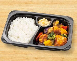 彩り野菜の黒酢から揚げ弁当