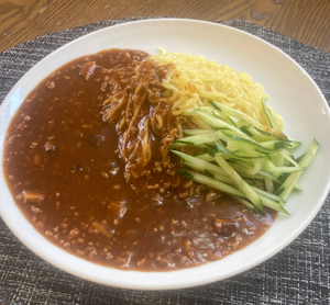 創業当時のままの優しい味【復刻ジャージャー麺】(肉味噌冷やしラーメン)