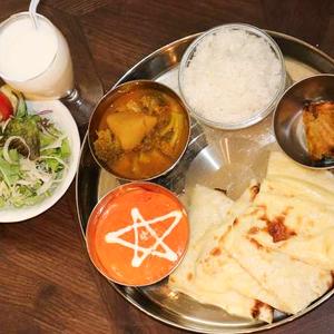 カレー2種セット 2 curry set cheese nan