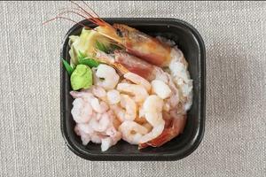 丼丸 エビづくし丼