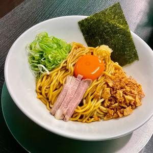 鶏醤油まぜそば(生卵付き)
