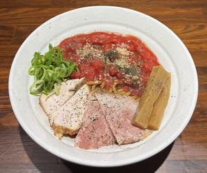 トマトまぜそば～燻製鶏油仕立て～