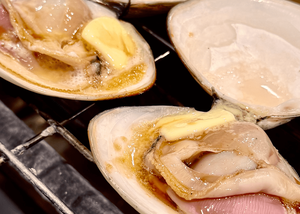 はまぐり(バター醤油)(大)1個