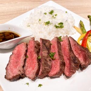 グリルビーフステーキ GRILLED BEEF STEAK