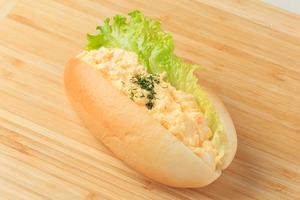 たまごサラダ
