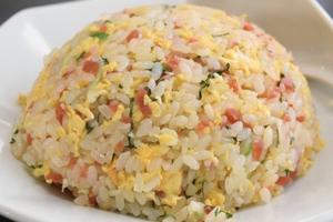 ニンニクチャーハン