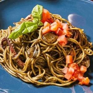 イカスミパスタ Squid ink pasta
