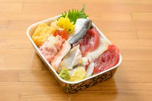海鮮丼