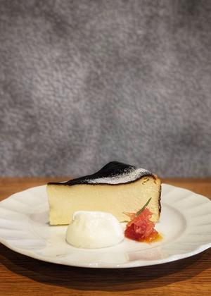 堕ちるバスクチーズケーキ