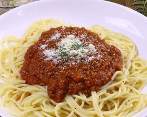ミートソースパスタ大盛り