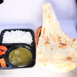 【当店人気No.3】 ほうれん草チキンカレーセット