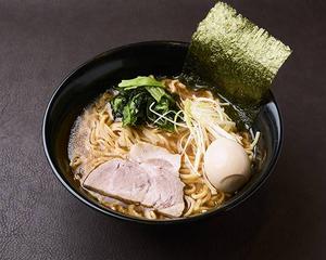 辛 味玉豚骨醤油らーめん