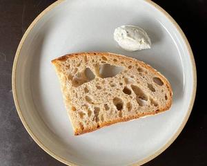 カンパーニュ+ハーブ入チーズスプレッド BREAD + CHEESE SPREAD