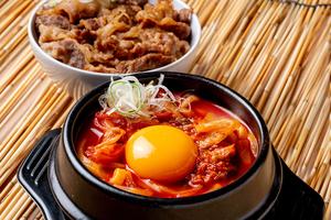 キムチスンドゥブうどん～ミニカルビ丼セット～