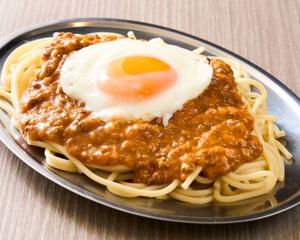 スパゲティの店『神田ナポリタン』 目玉焼ミートソース Fried egg Meat Sauce